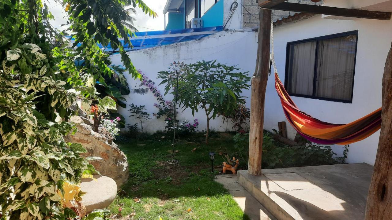 Appartement Alma De Cedrela à Puerto Ayora  Extérieur photo